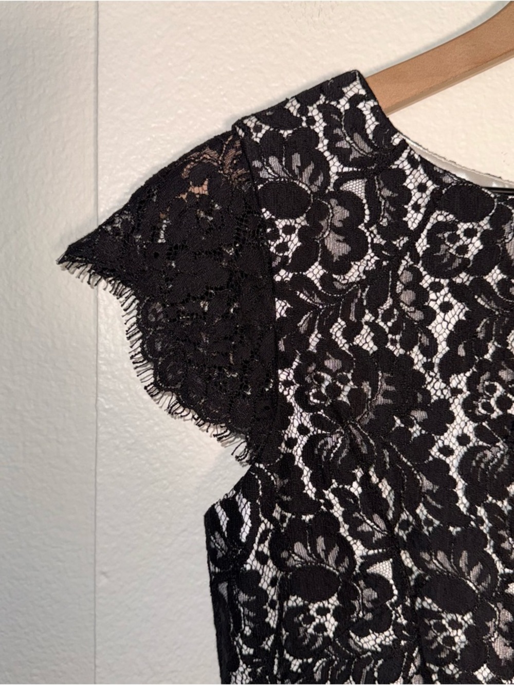 NWT MONIQUE LHUILLIER Black Lace Beaded Waist Bodycon Cocktail Midi Dress 6 - Picture 7 of 11